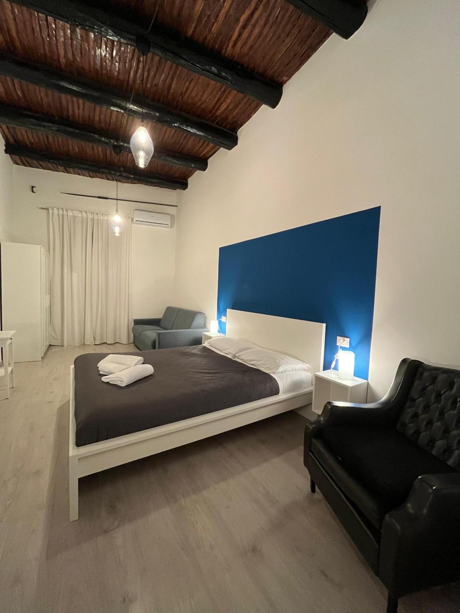 Donna Luisa A Santa Chiara Bed & Breakfast Naples Exterior photo